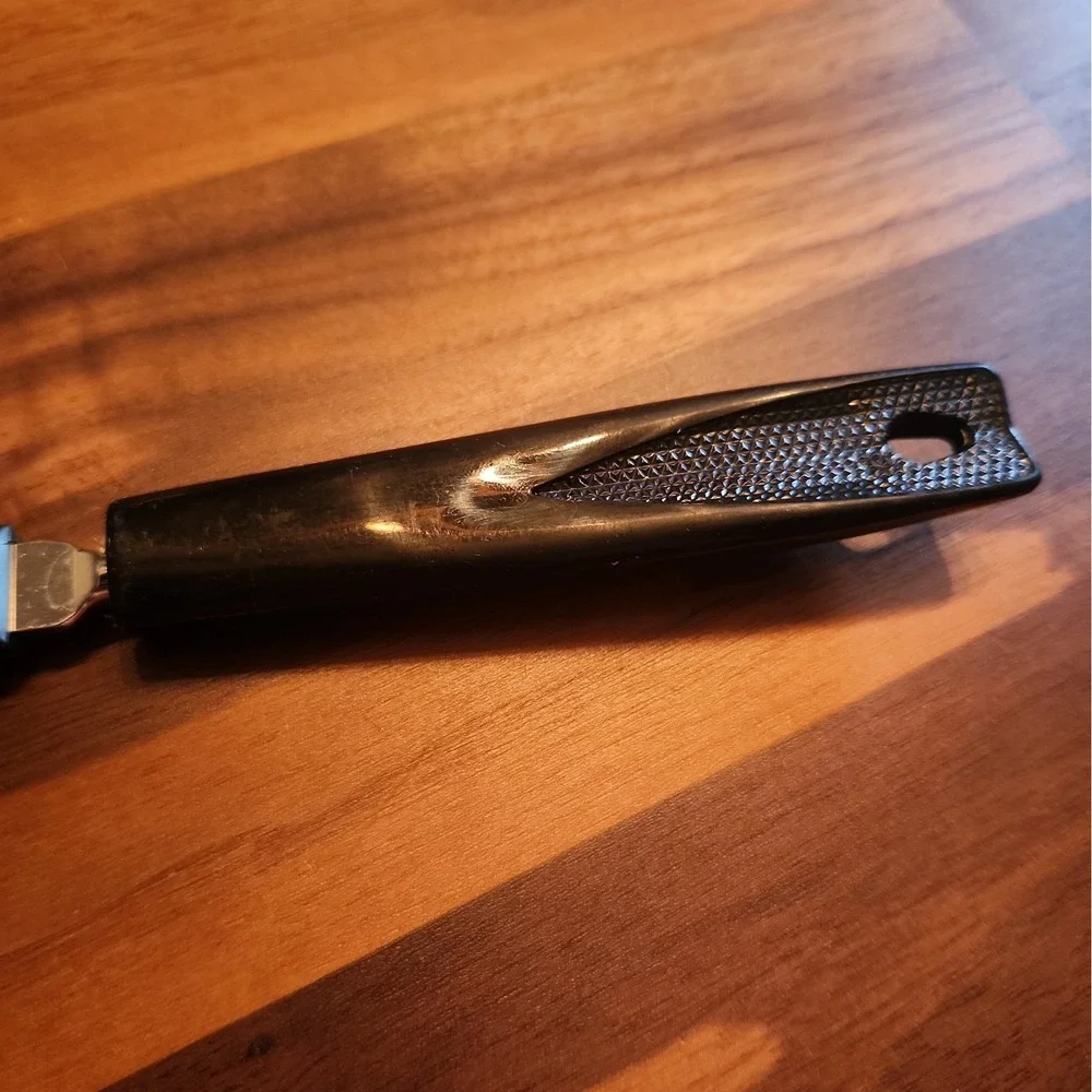 ECKO Serrated Plastic Cake Cutter Server
